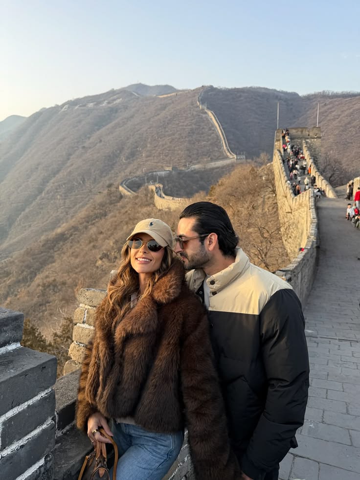 Muralla al atardecer · en pareja